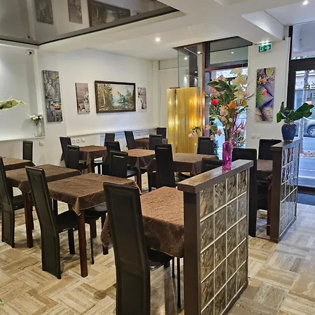 Victoria Proche Stade De Rugby Et Centre 3* Perpignan