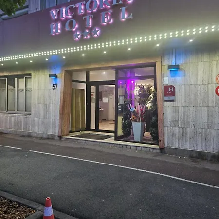 Victoria Proche Stade De Rugby Et Centre