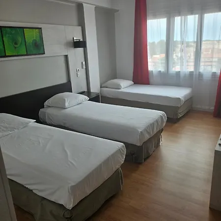 Victoria Hotel