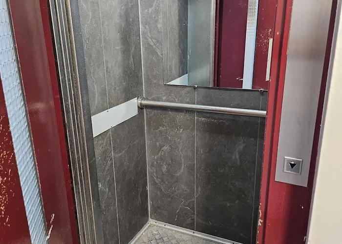 Victoria Proche Stade De Rugby Et Centre