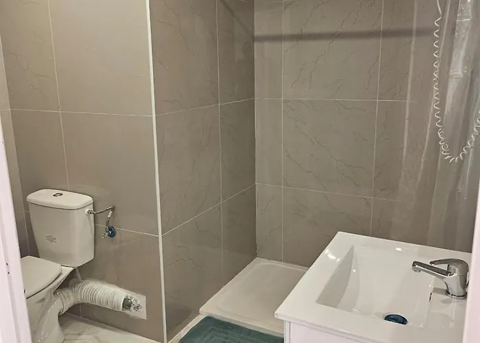 Hotel Victoria Proche Stade De Rugby Et Centre Perpignan