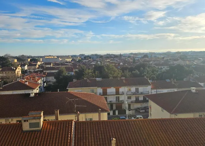 Victoria Proche Stade De Rugby Et Centre Hotell