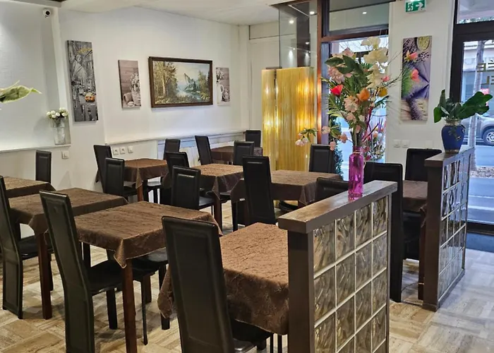 Victoria Proche Stade De Rugby Et Centre 3* Perpignan