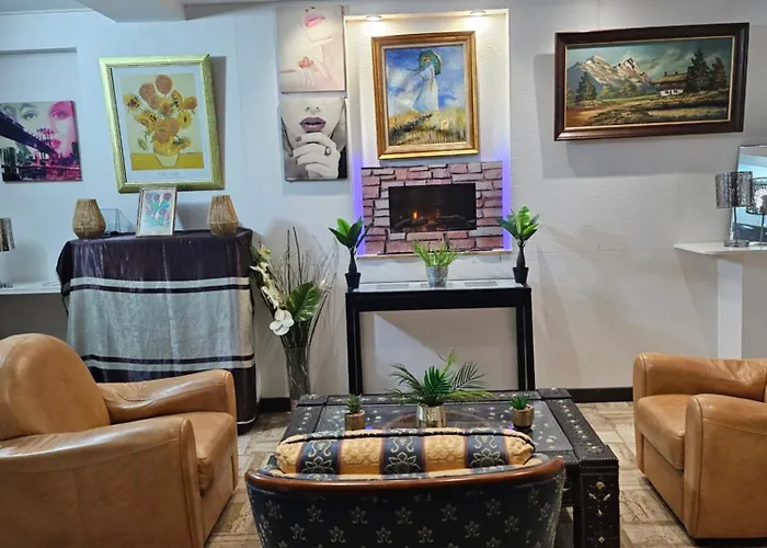 Victoria Proche Stade De Rugby Et Centre 3*