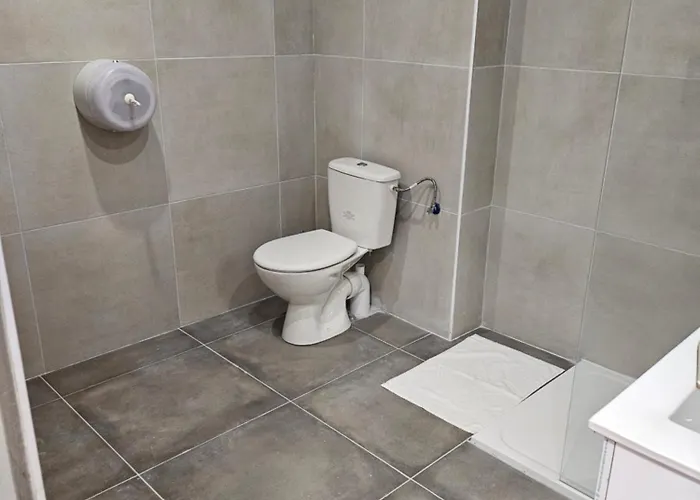 Hotel Victoria Proche Stade De Rugby Et Centre